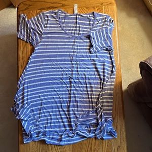 Lularoe small perfect tee white / cornflower blue stripe